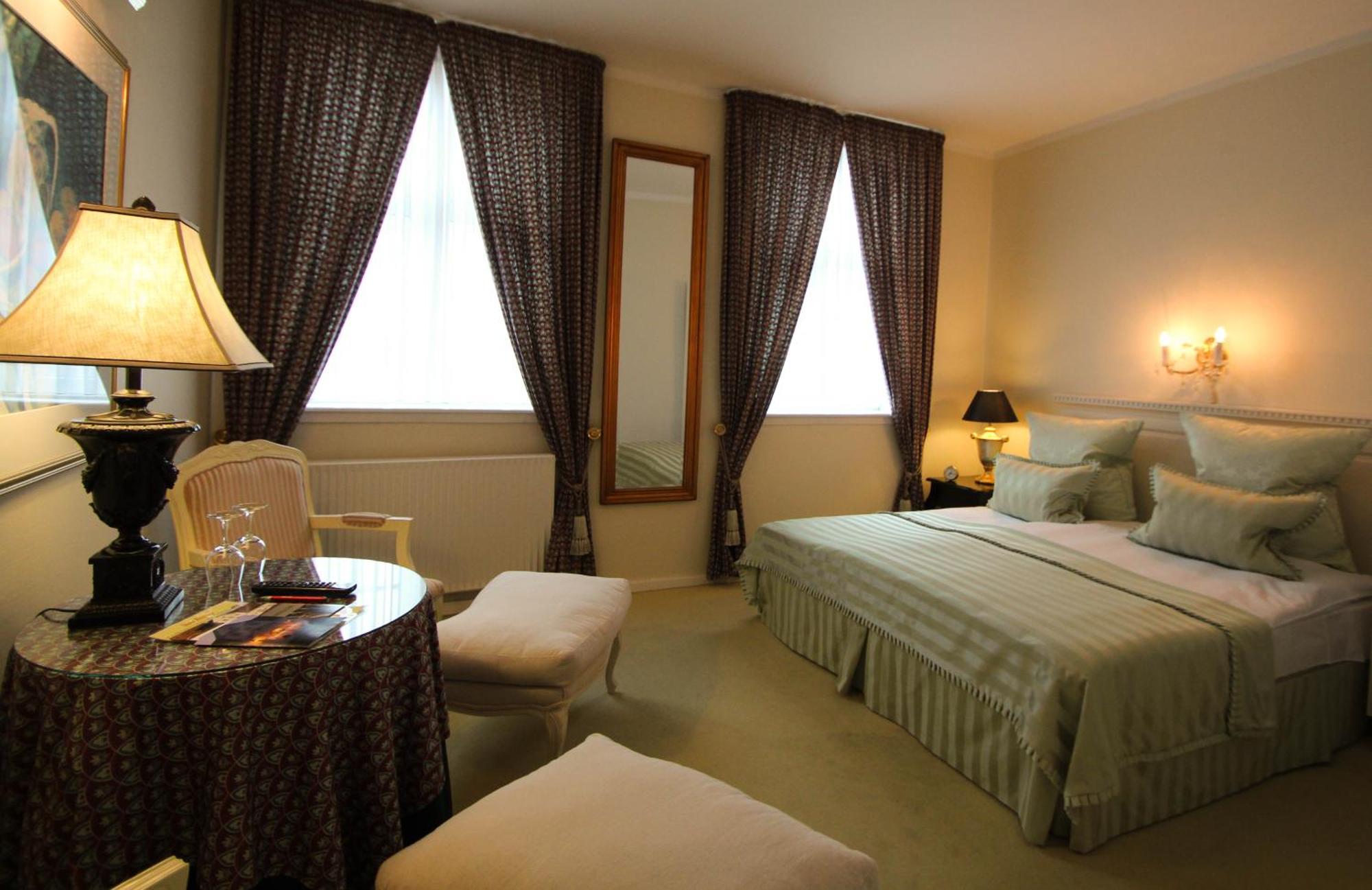 Store Restrup Manor House Номер фото